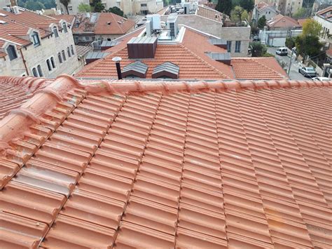 תיקון גגות רעפים בירושלים - דודי את דודי