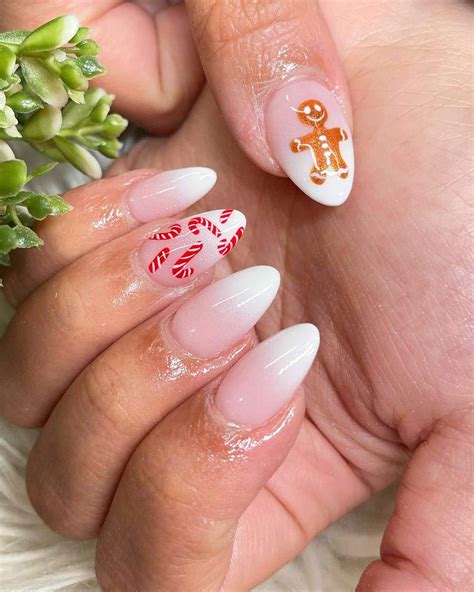 17 Gingerbread Nail Ideas That Are Anything but Cookie Cutter