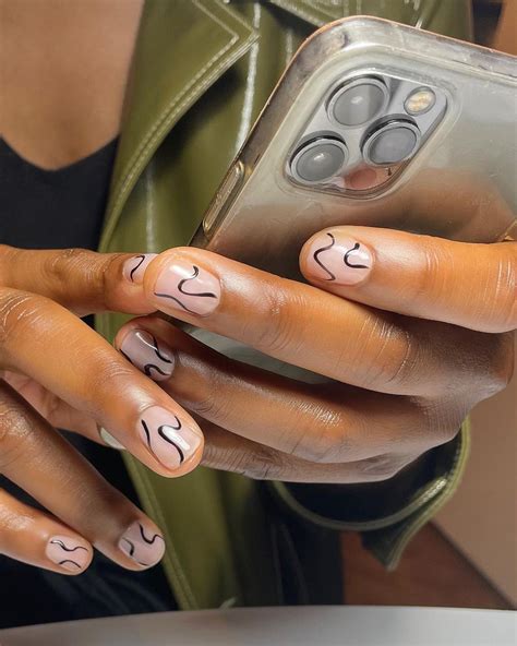 12 Gel-Nail Designs That Are Big News In Salons This Year | Who What Wear