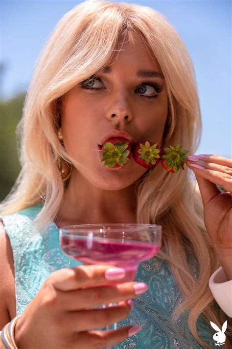 Ali Chanel The Fappening Nude MILF In PlayBoy (15 Photos) | #The Fappening