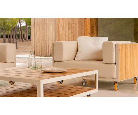 Vineyard Lounge Chair With Wheels | Vondom | Casa Design Group