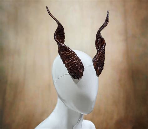Lightweight Spiral Tav Tiefling Horns – ChaosCostumes
