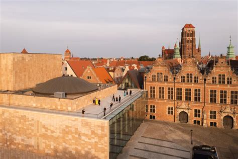 Teatro Wybrzeże em Gdańsk / WAPA Warsztat Architektury Pracownia ...