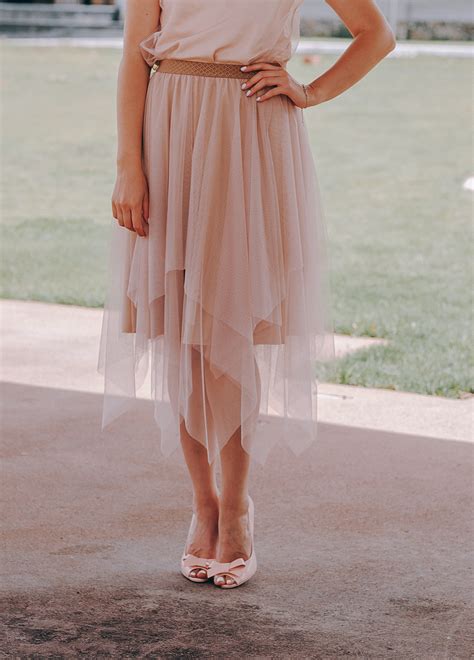 8 Beautiful (and Budget-Friendly!) Bridesmaid Dresses Under $100