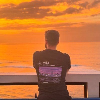 Zion Schum – Medium