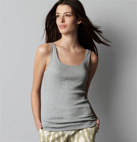 Carly Foulkes Pictures (53 Images)