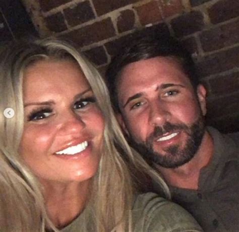 LittleTastey's OnlyFans Crisis: A Social Media Expert's Take - 75xvcc6