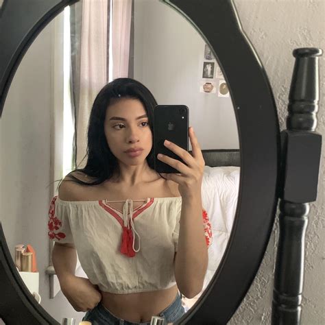 [Snapchat] need a bull to tell me how he will breed irl girls. Nonudes