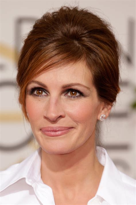 Top Julia Roberts Haircuts For Every Occasion