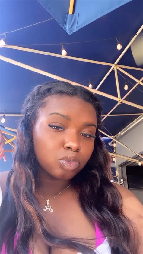 beautiful ebony goddess | Scrolller