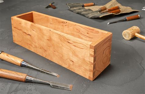 How to hand cut dovetail joints - Australian Handyman Magazine