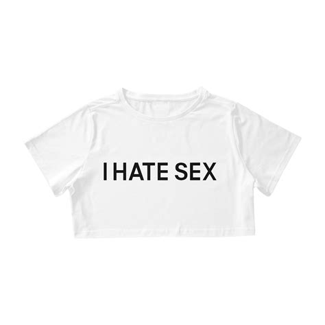 Camisa Cropped Cropped I HATE SEX R$65,00 em