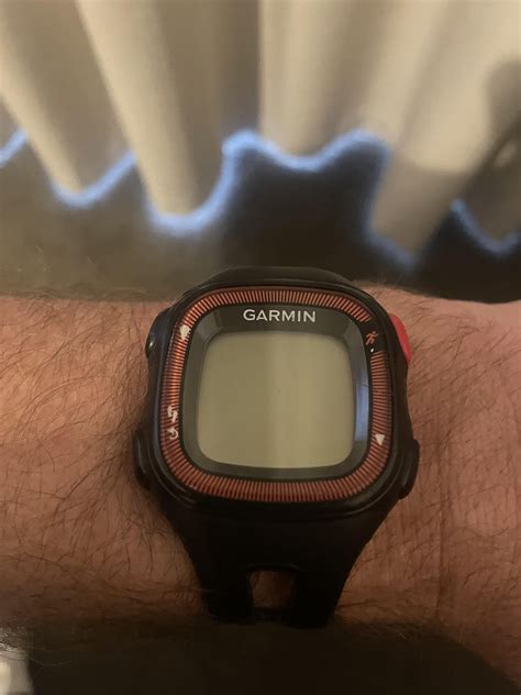 Watch died deleting a record step count : r/mildlyinfuriating