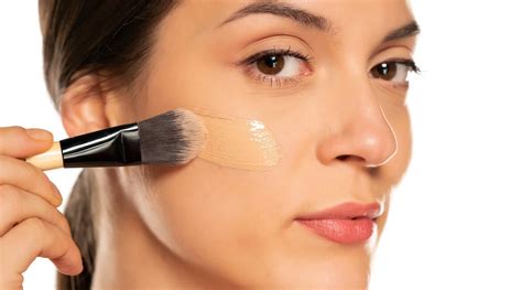 The Best Way to Apply Foundation for a Flawless Finish – flauntchic