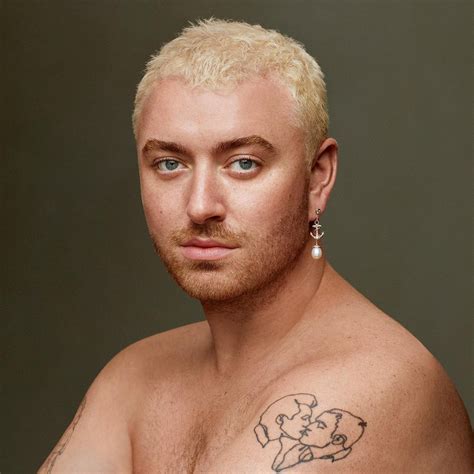 從一名英倫憂鬱小生，Sam Smith 是怎麼把自己活成「變裝皇后」？ | Vogue Taiwan