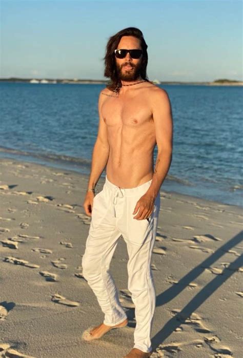 Jared Leto Workout Routine And Diet Plan [Updated] - Health Yogi