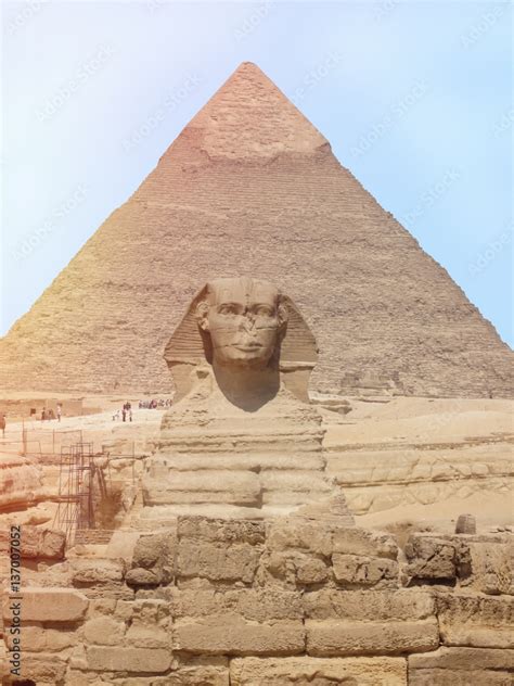 ancient egyptian sphinx head
