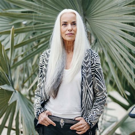 BLNDN BABE YASMINA ROSSI TAKES INTERNET BY STORM IN HUFFINGTON POST AR