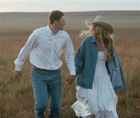 Cute Insram Captions For Couples Aesthetics - Infoupdate.org