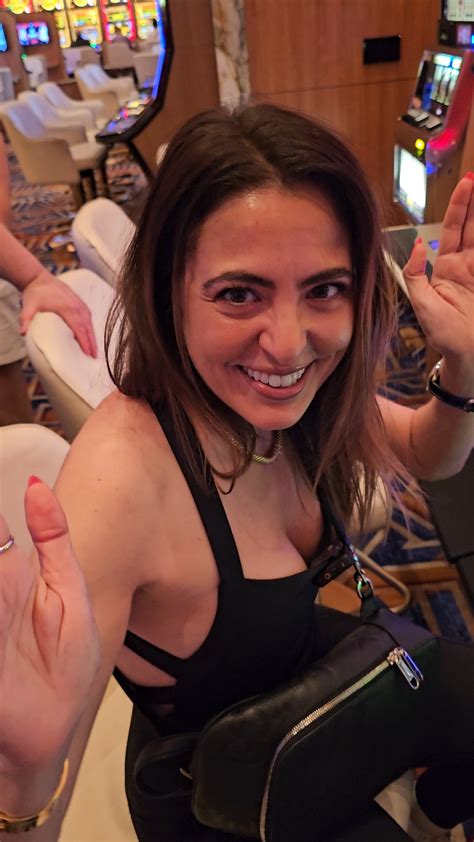 Lady Luck HQ - Videos