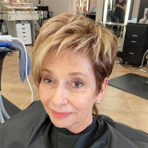 Corte Pixie Para Senhoras De 60 Anos - Los 60 mejores cortes de pelo Pixie para mujeres de más de 60 años