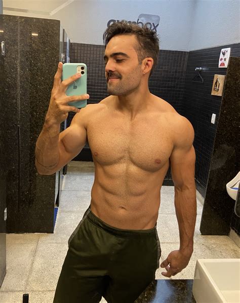 Tarado (@TaradoBvg) / Twitter