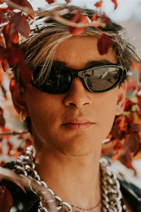 She Males Photos, Download The BEST Free She Males Stock Photos & HD Images