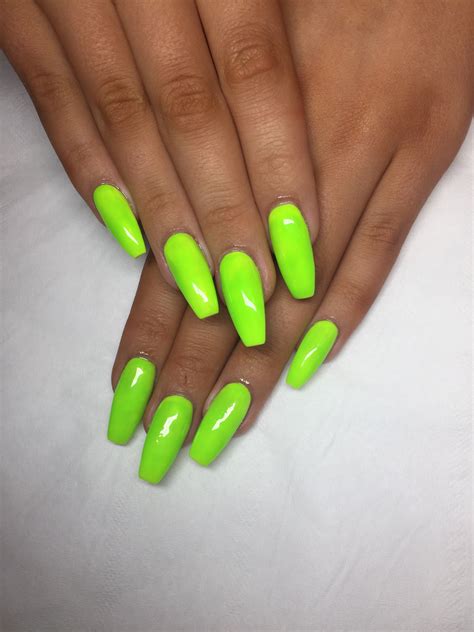 Pin di Carly su Nailz | Quadrato