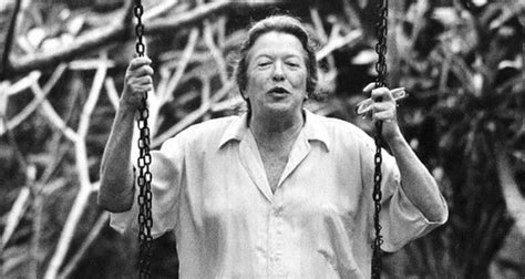melhores poemas de hilda hilst  analise  comentarios cultura