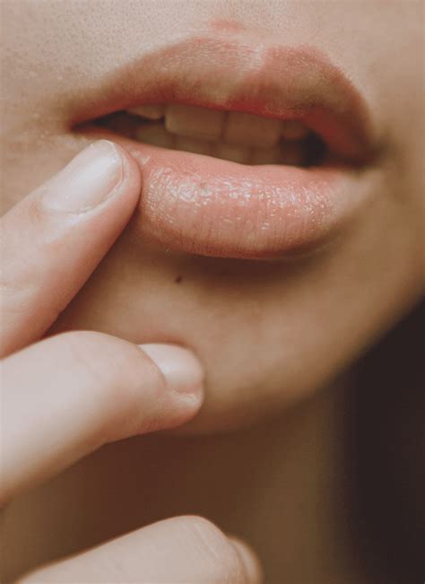 4 Best Too Faced Lip Injection Drugstore Dupes
