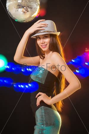 Фотография на тему Тусовщица | PressFoto