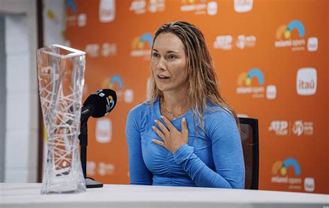 Danielle Collins unveils fresh look ahead of grass court swing