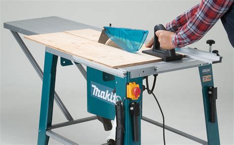Makita 2712 stolová píla