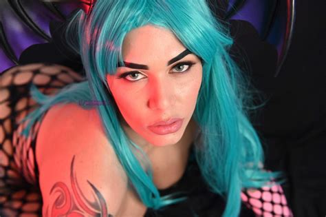 Morrigan from Darkstalkers by MamiMilf : r/cosplaygirls