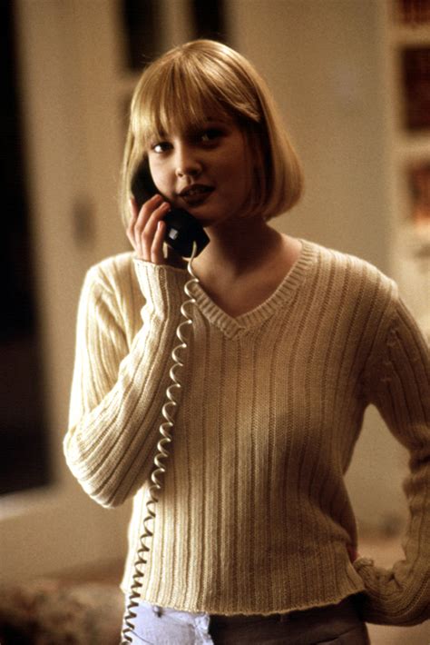 Drew Barrymore’s Iconic Outfit in ‘Scream’ Opening Scene: Details ...