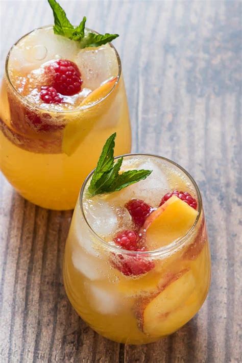 12 Best Peach Bourbon Cocktails to Try