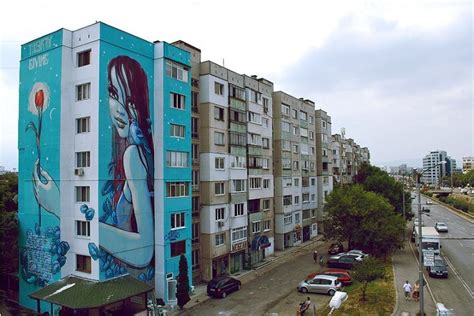 Стъпка по стъпка Nasimo осъществява мечтата си за блокова галерия в ...