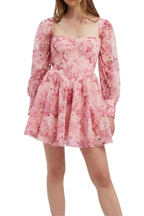 UNDER $200 DRESSES FOR SPRING - Atlantic-Pacific