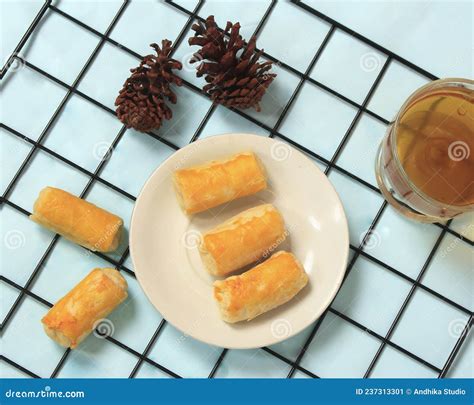 pia sponge   snack    encounter   market   gift