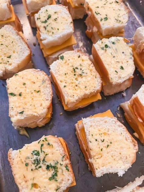 hawaiian roll grilled cheese recipe