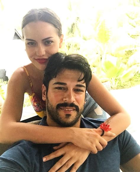 Türkiye'nin En Güzel Kadınlarından Biri Olan Fahriye Evcen'in, Oğlu ...