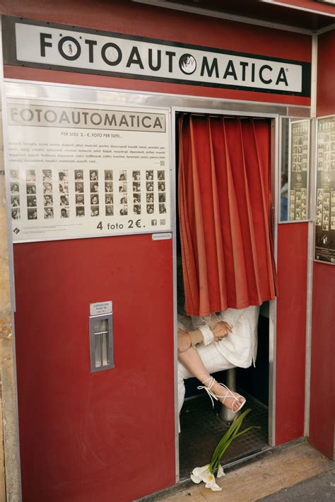 vintage photobooth edgy retro runaway bride italian elopement