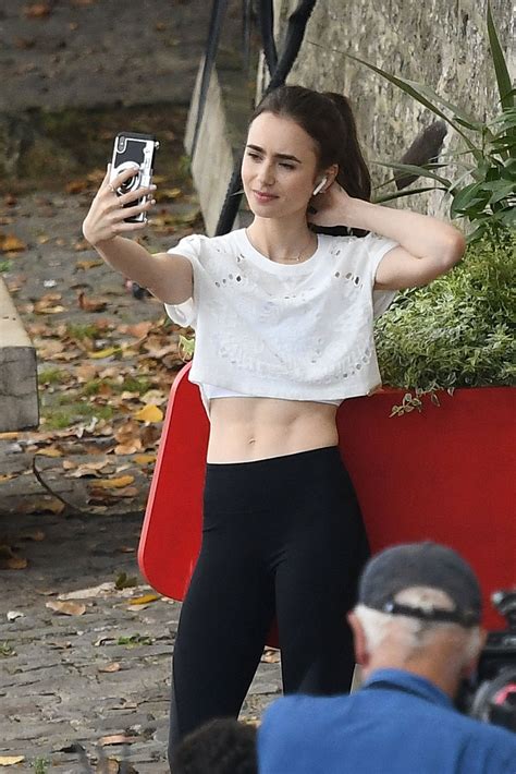 Midriff : r/LilyCollins