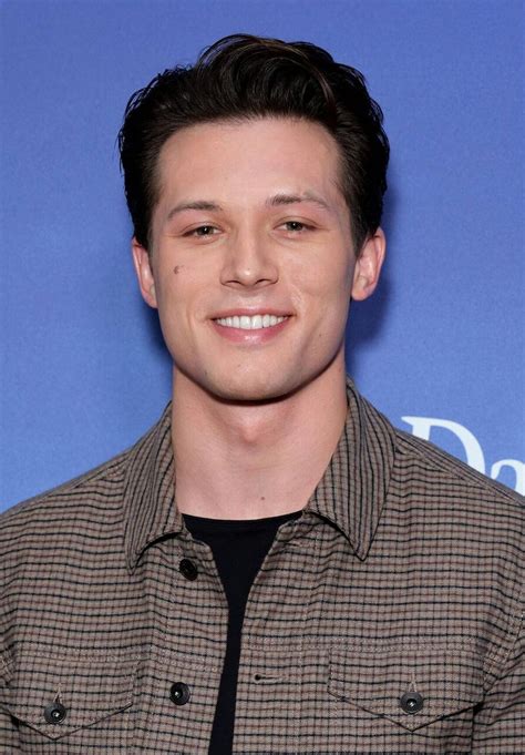 Leo Howard | Doblaje Wiki | Fandom