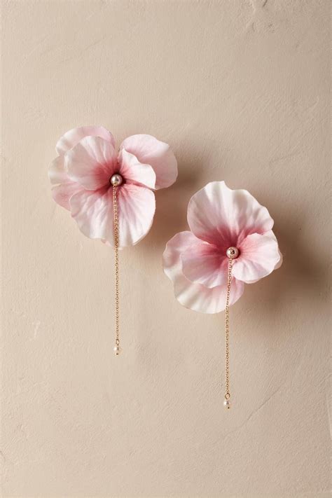Cherry Blossom Wedding Ideas and Inspiration - Dress for the Wedding