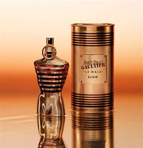 Aromas y Recuerdos | 🔥 Ámbar aromatico amaderado Sobre la piel suave de