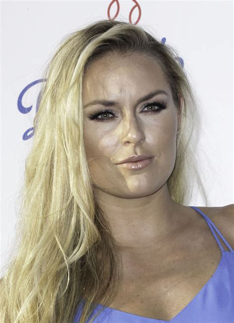CelebMafia - Celebrity Style, Fashion, Clothes, Outfits, Photos, GIFs