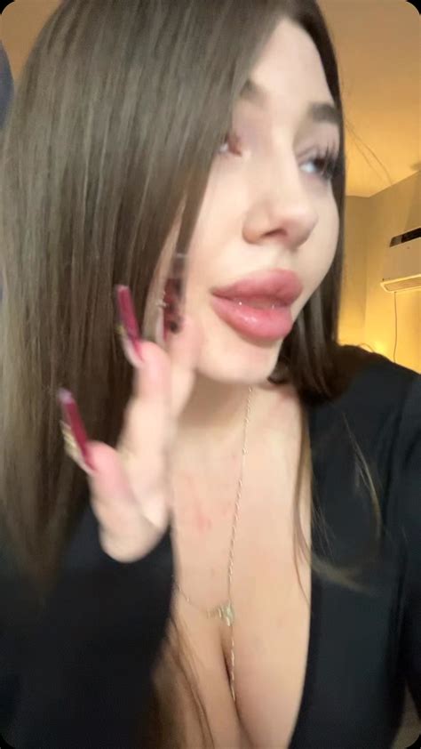 Lyla Lush OnlyFans: A Deep Dive Review – Is It Worth Your Time? Image 14