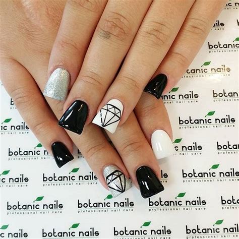 55 Black and White Nail Art Designs - nenuno creative