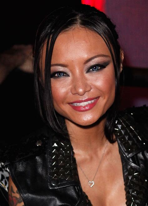 Tila Tequila 11
